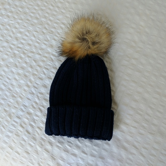Accessories - Pom Beanie